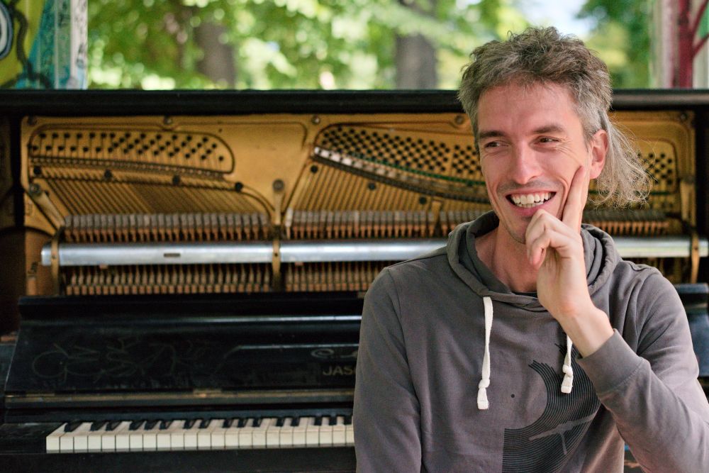 Benjamin Strauch ist Musiklehrer in Leipzig Benjamin Strauch ist Musiklehrer in Leipzig